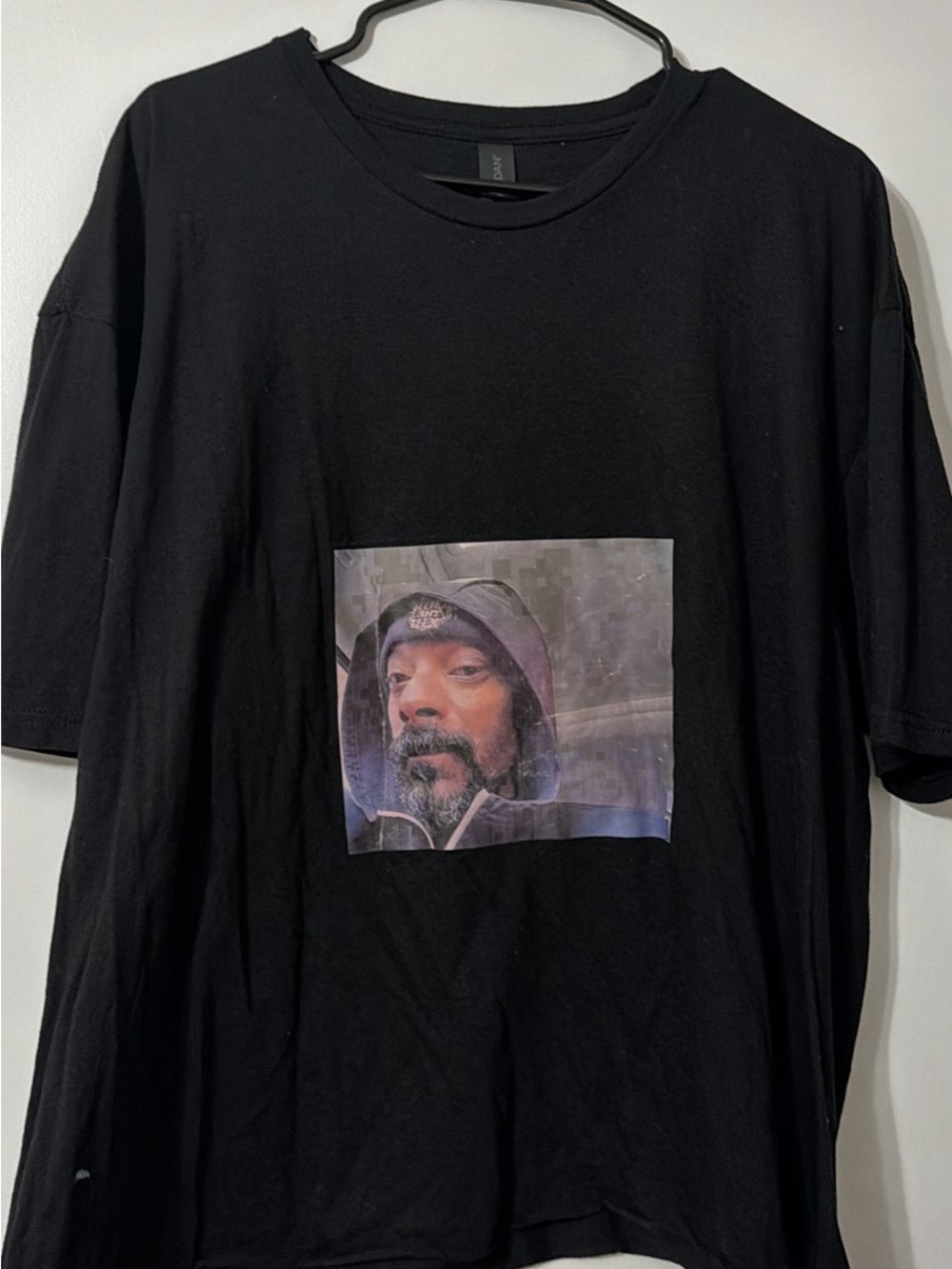 Gildan Black Short-Sleeve Tee with Snoop Dogg Photo Graphic